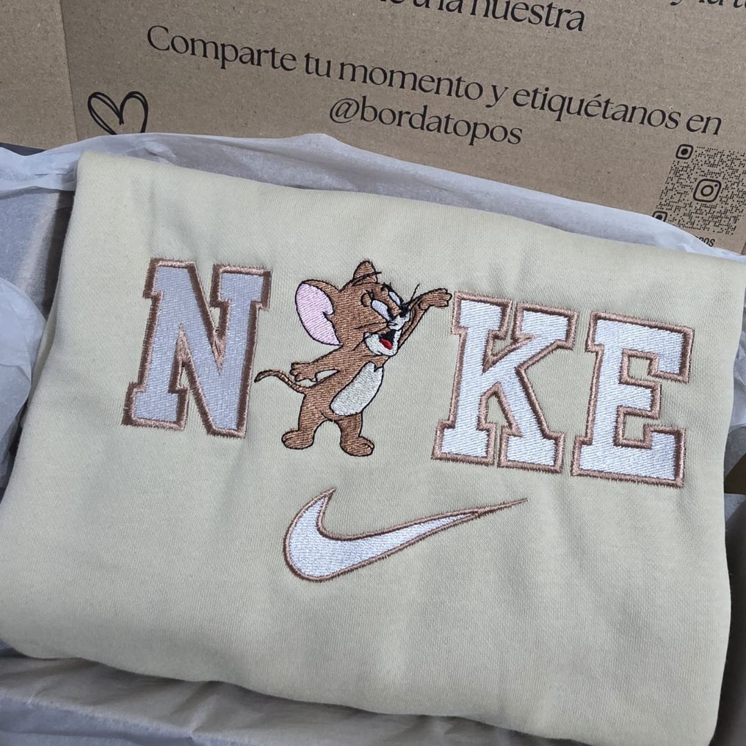 Bordado Tom y Jerry N*KE – Camiseta, Sudadera o Sudadera con Capucha