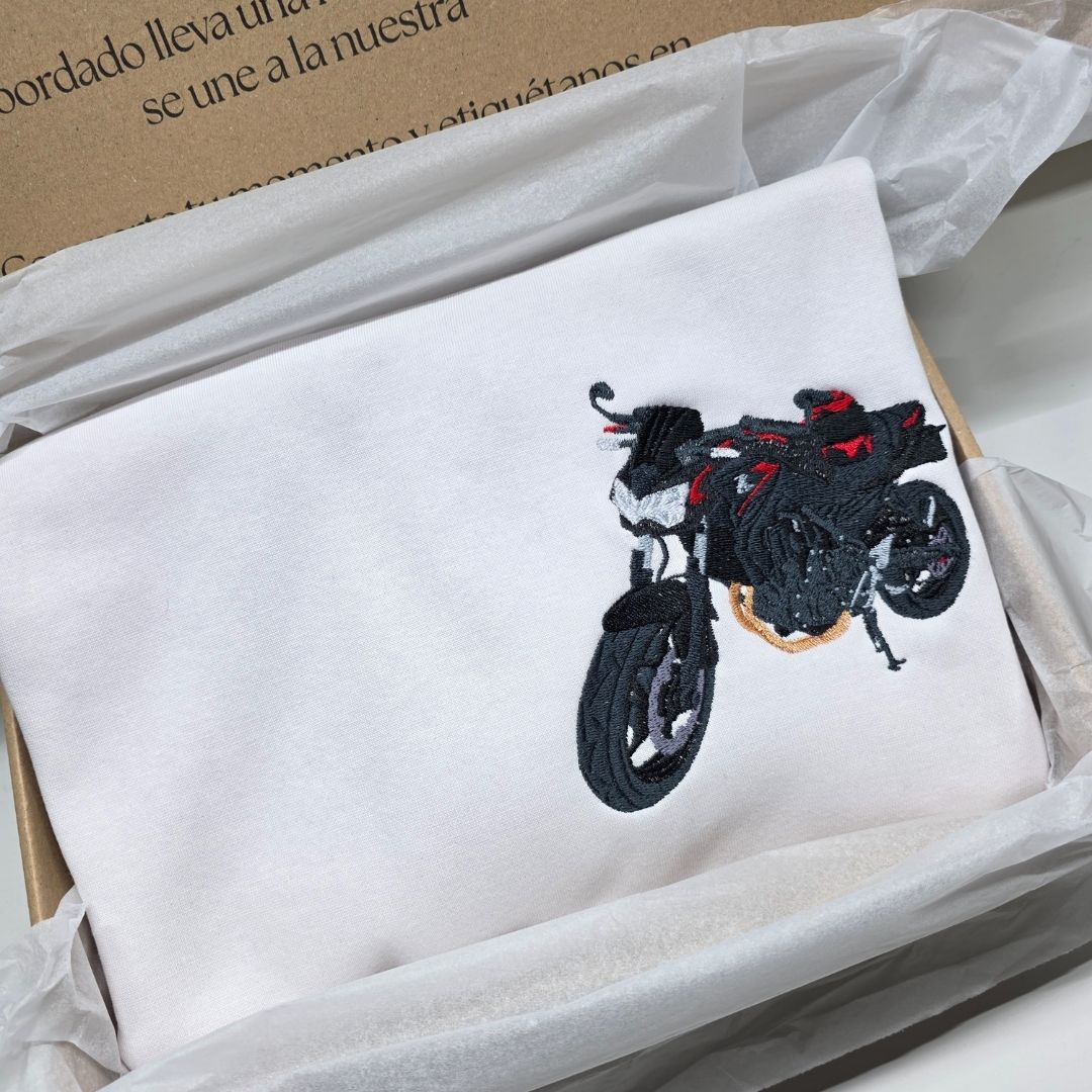 Bordado Personalizado de Coche o Moto - Camiseta, Sudadera o Sudadera con capucha