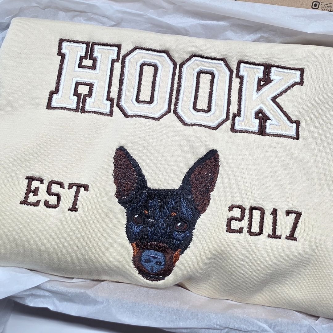 Nombre y fecha UNA Mascota Personalizada – Camiseta, Sudadera o Sudadera con Capucha