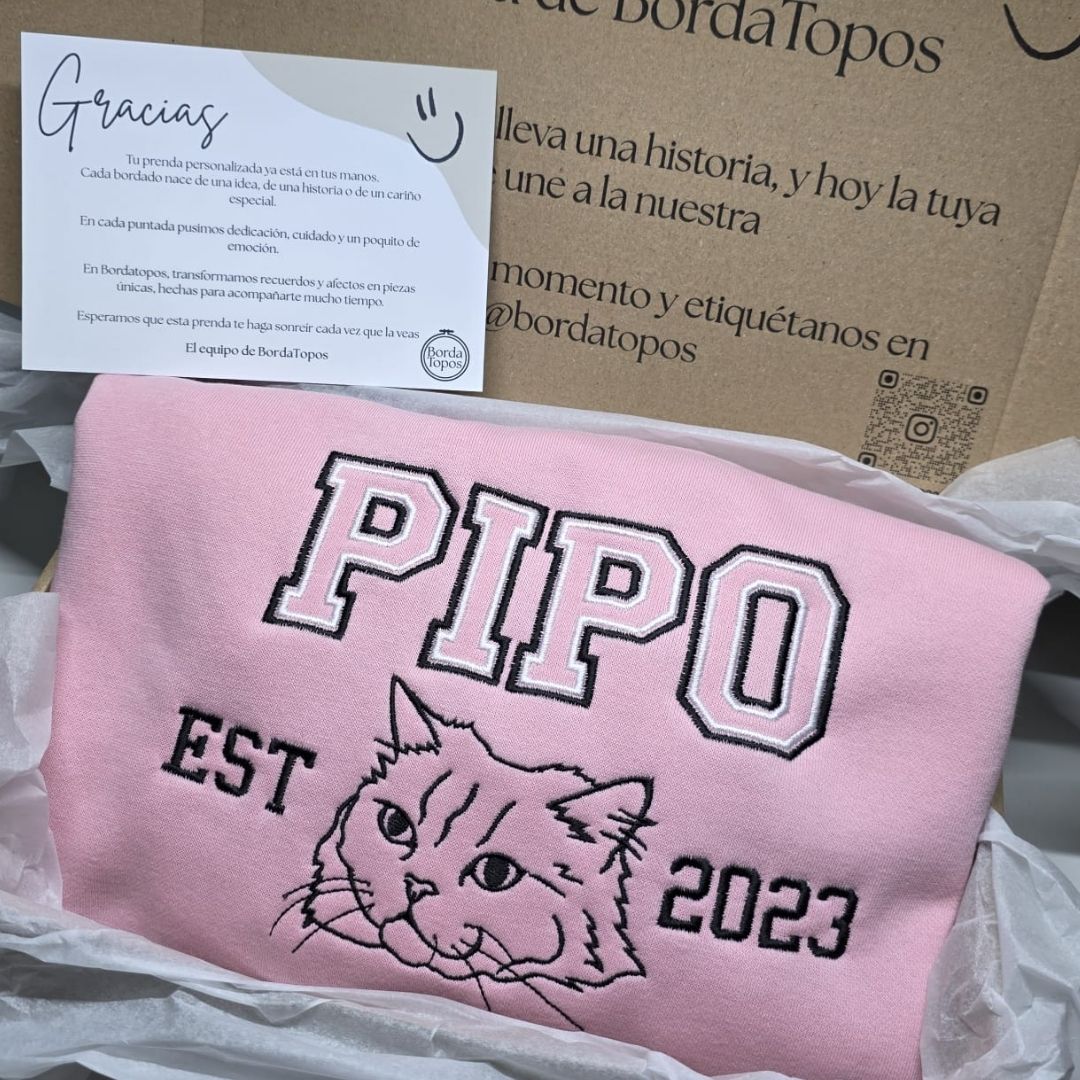 Nombre y fecha UNA Mascota Personalizada – Camiseta, Sudadera o Sudadera con Capucha