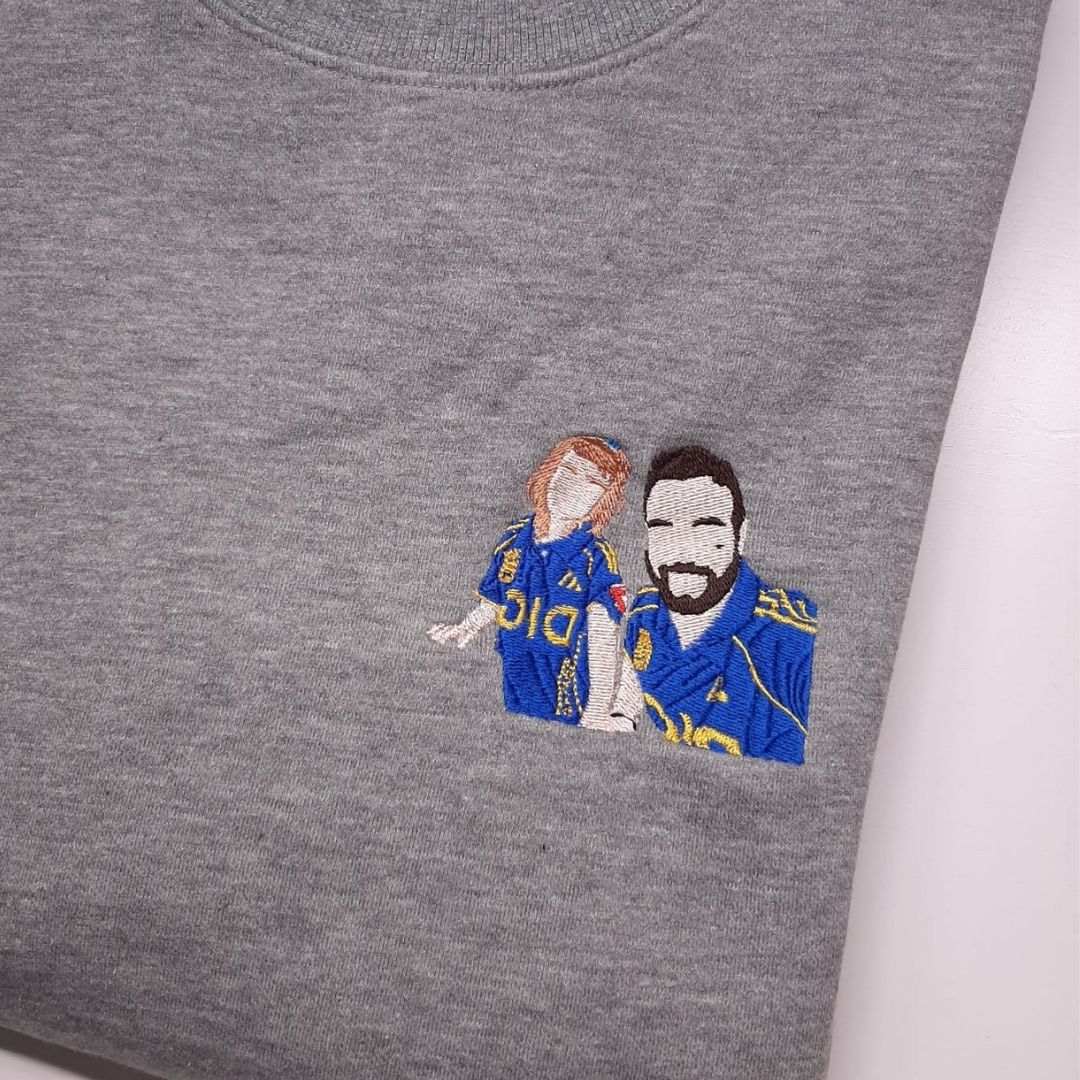 Retratos Personalizados Bordados | Sudaderas y Camisetas Únicas